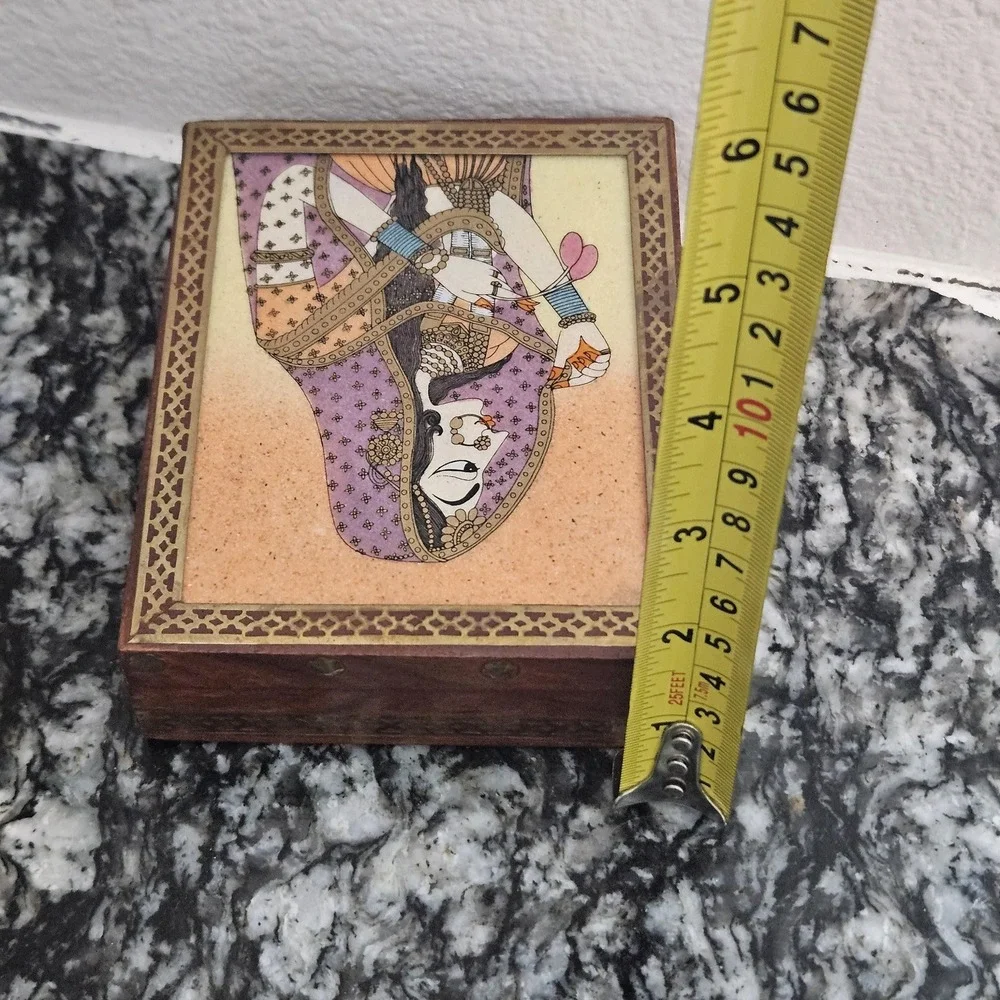 Vintage Indian Hand Painted Miniature Portrait Wood Jewelry Box‎ Brass Inlay 5x4